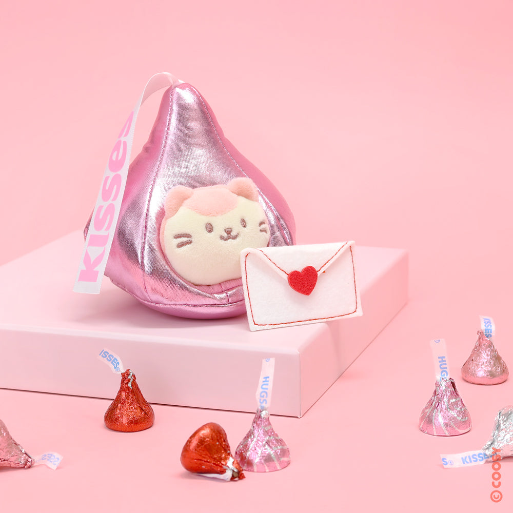 
            
                Load image into Gallery viewer, Anirollz x Kisses | Red Kisses Foxiroll 4&amp;quot; Mini Outfitz Plush
            
        